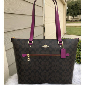 💜Last one New 🎀 Coach Purse Tote Brown with Purple Magenta 💜 😍